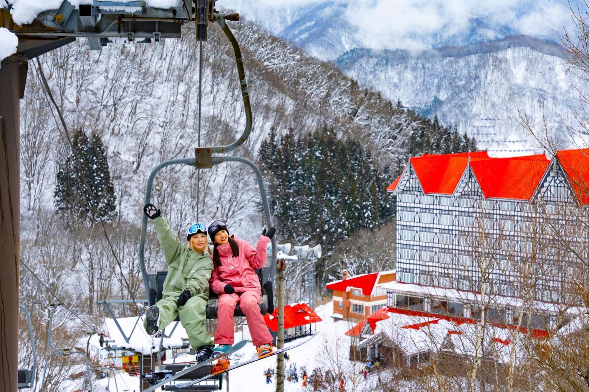Hotel Green Plaza Hakuba Otari Екстериор снимка