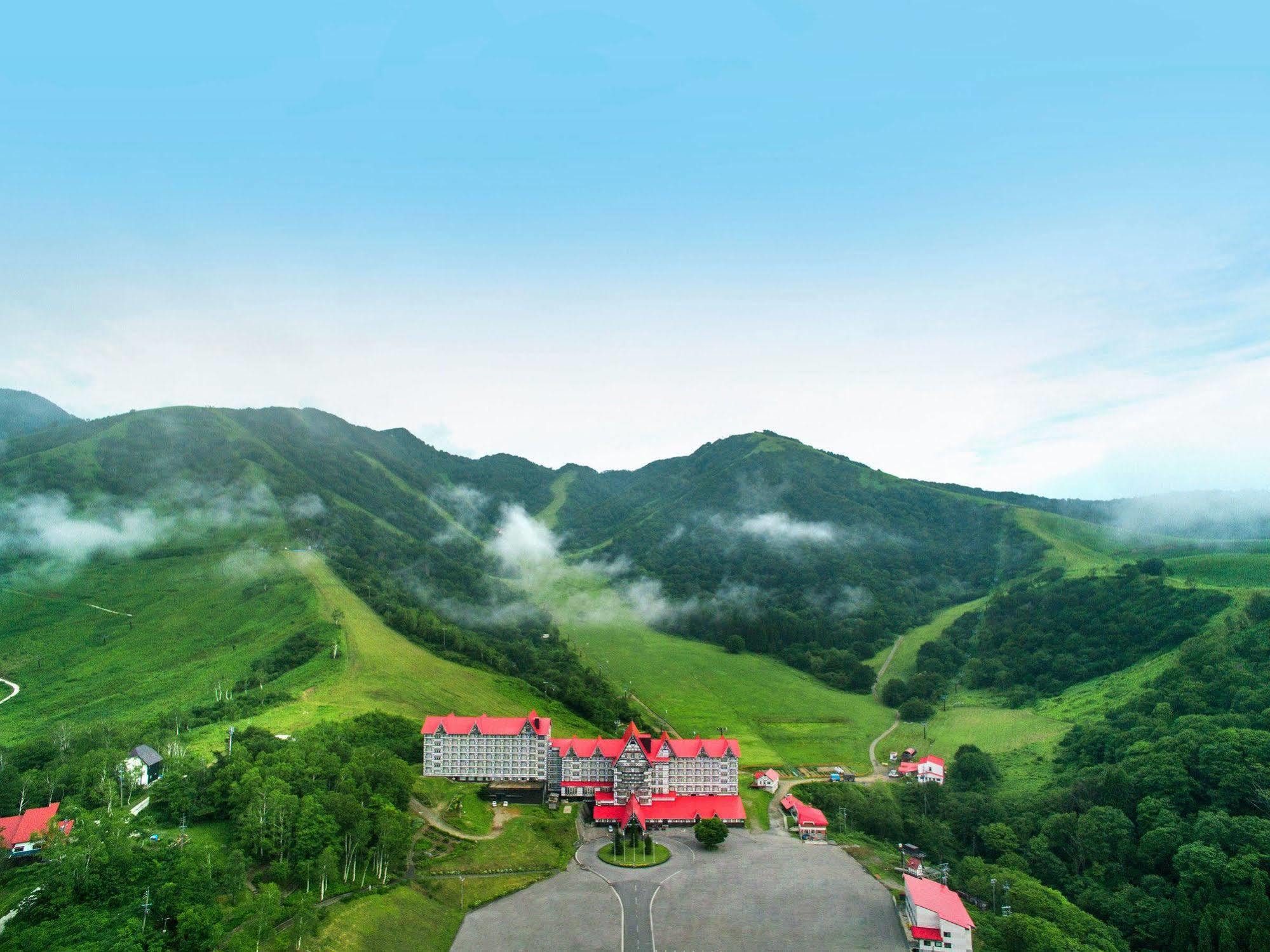 Hotel Green Plaza Hakuba Otari Екстериор снимка