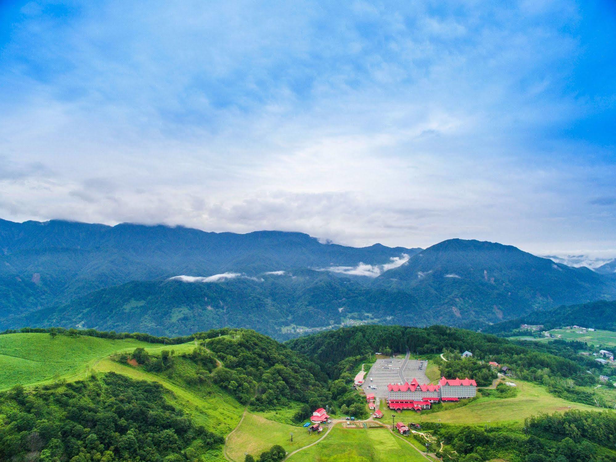 Hotel Green Plaza Hakuba Otari Екстериор снимка
