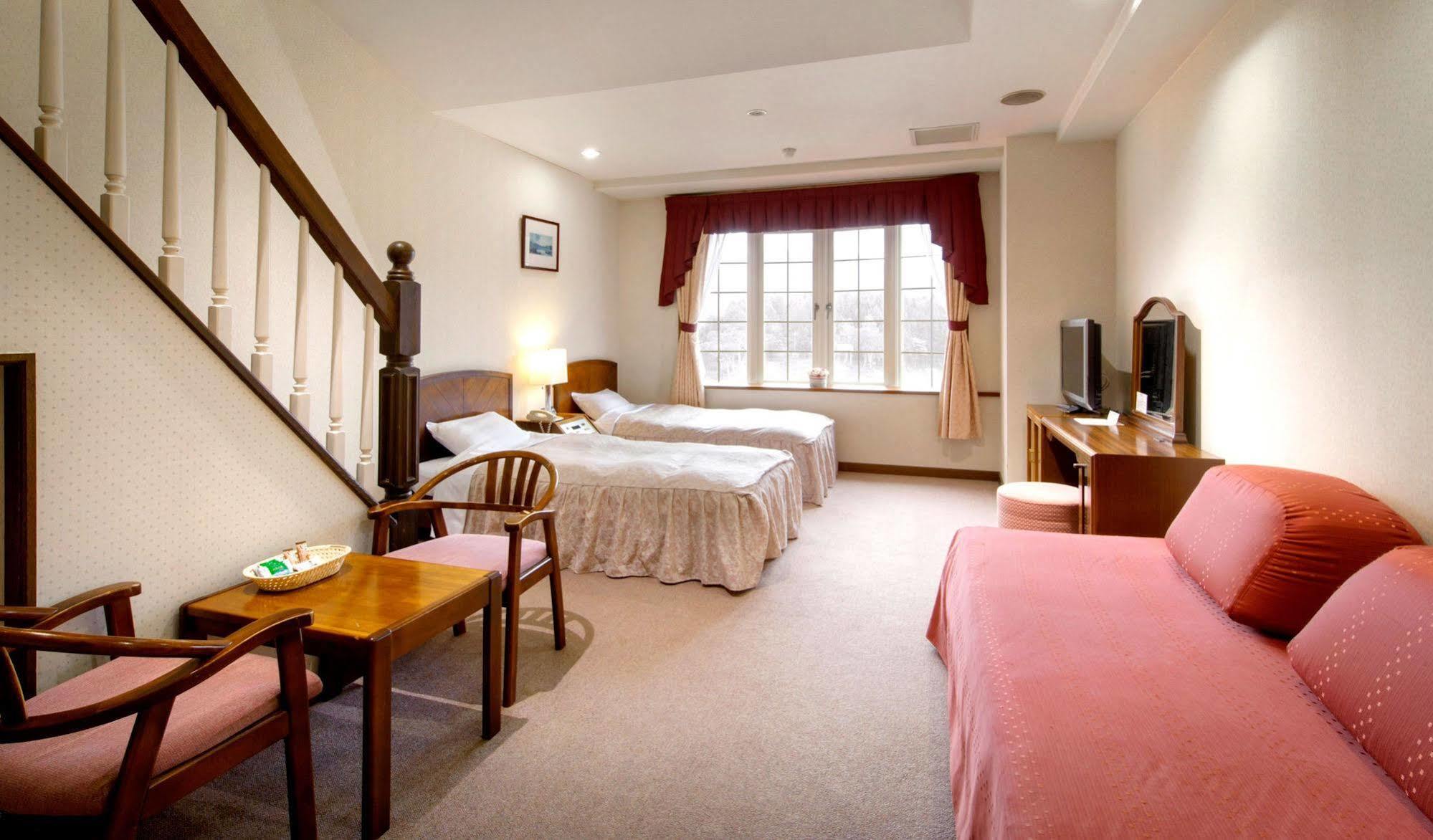 Hotel Green Plaza Hakuba Otari Екстериор снимка