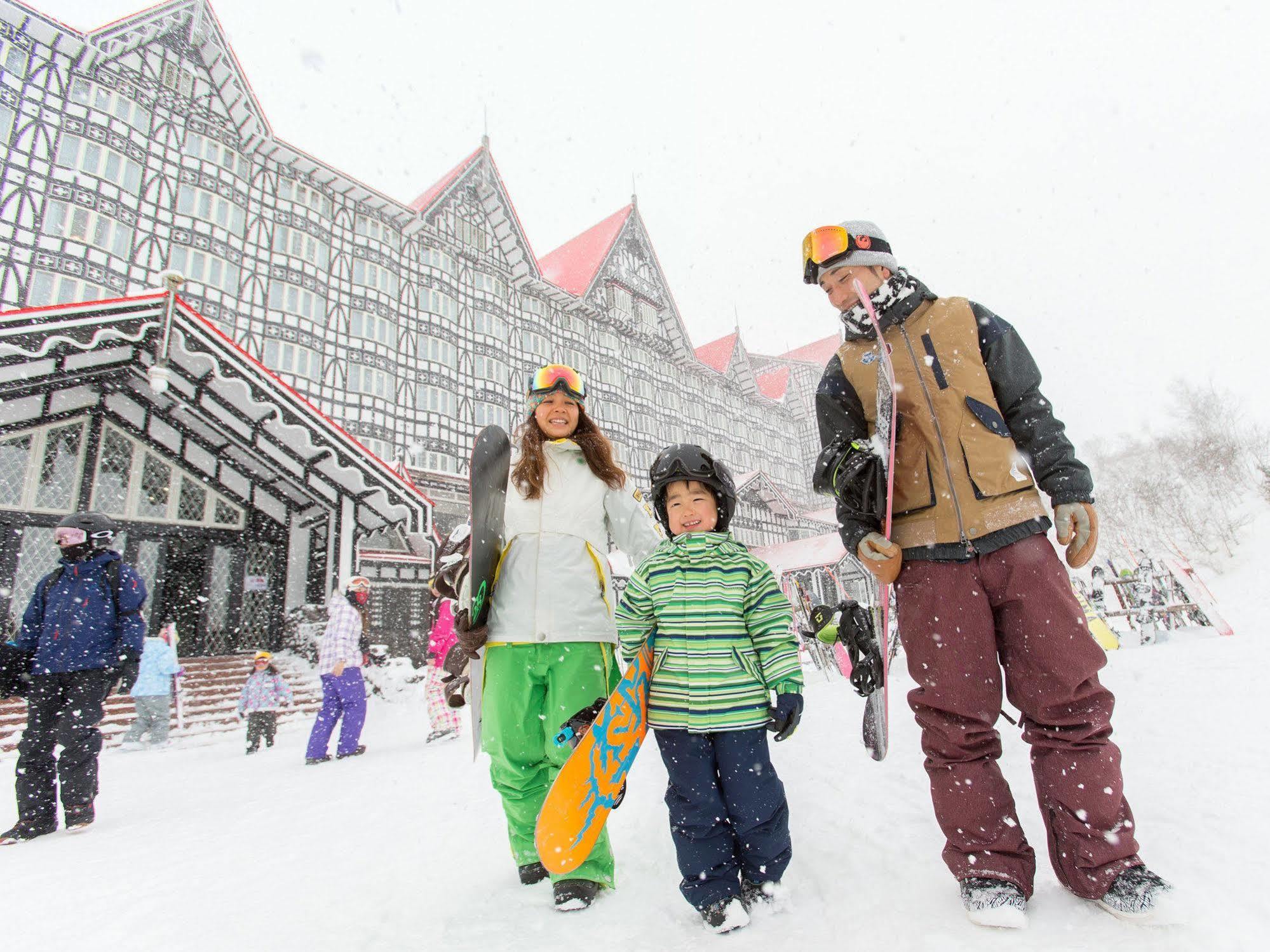 Hotel Green Plaza Hakuba Otari Екстериор снимка